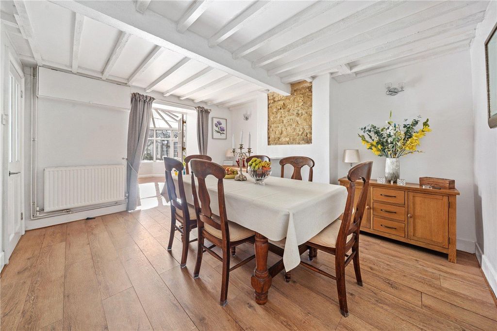 Property photo 3 of 18 Image