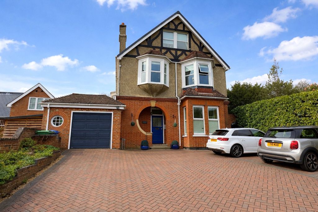 Property photo 1 of 9 Picture No. 12