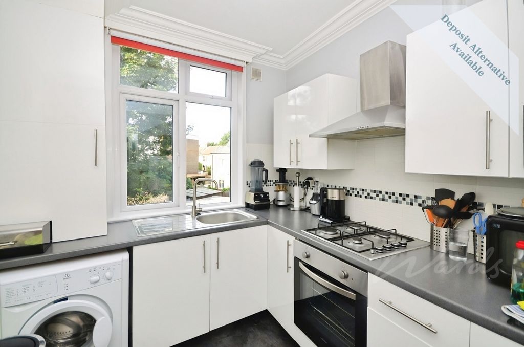 Property photo 2 of 6 Livingstone Kitchen