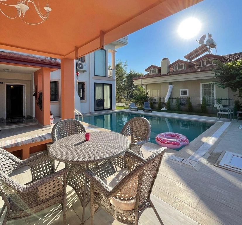 Property photo 3 of 19 Luxury Detached Villa For Sale Near Calis - Pergola For Alfresco Dining Poolside