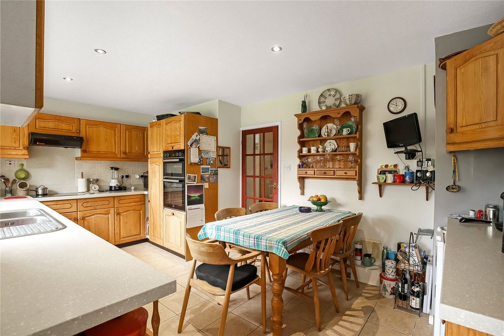 Additional image 6 of 4 bed bungalow for saleSaunders Lane, Awbridge, Romsey, Hampshire SO51
