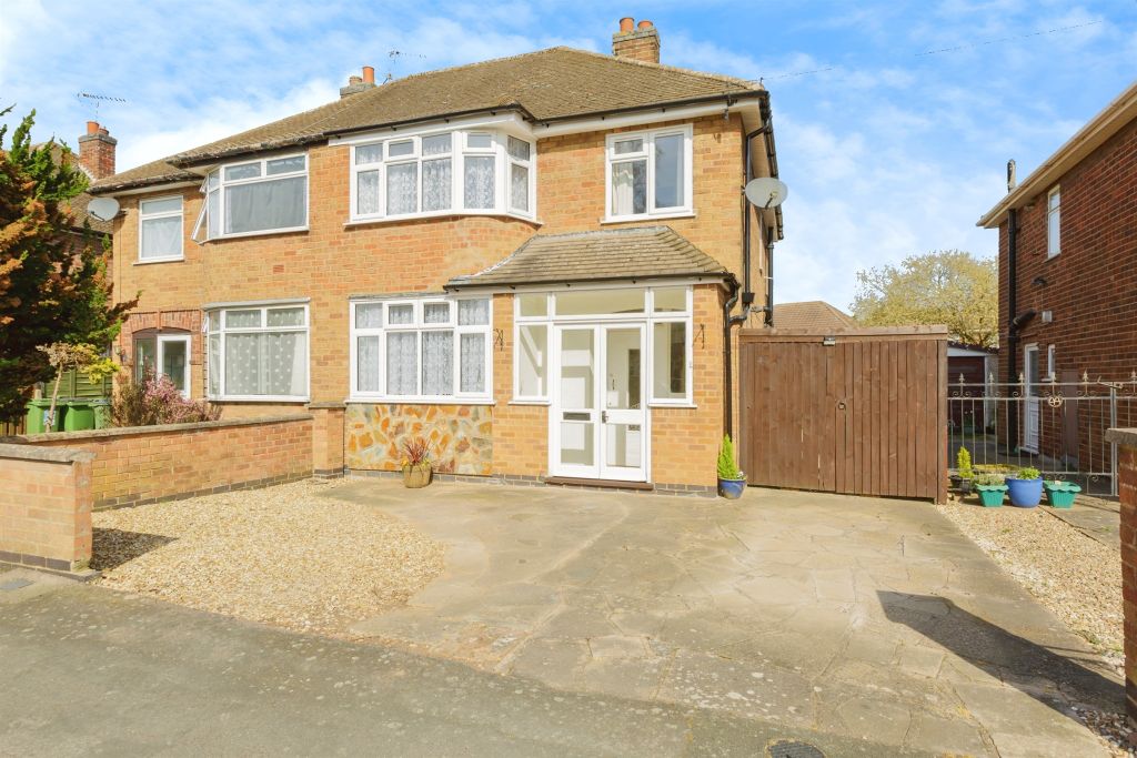 Property photo 3 of 17