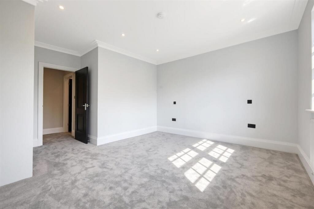 Additional image 26 of 6 bed detached house for saleIvy Chimneys, Epping CM16