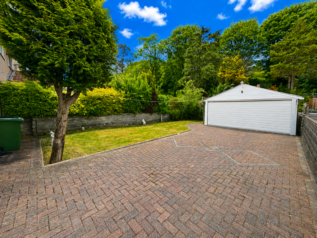 Property photo 3 of 26 Driveway