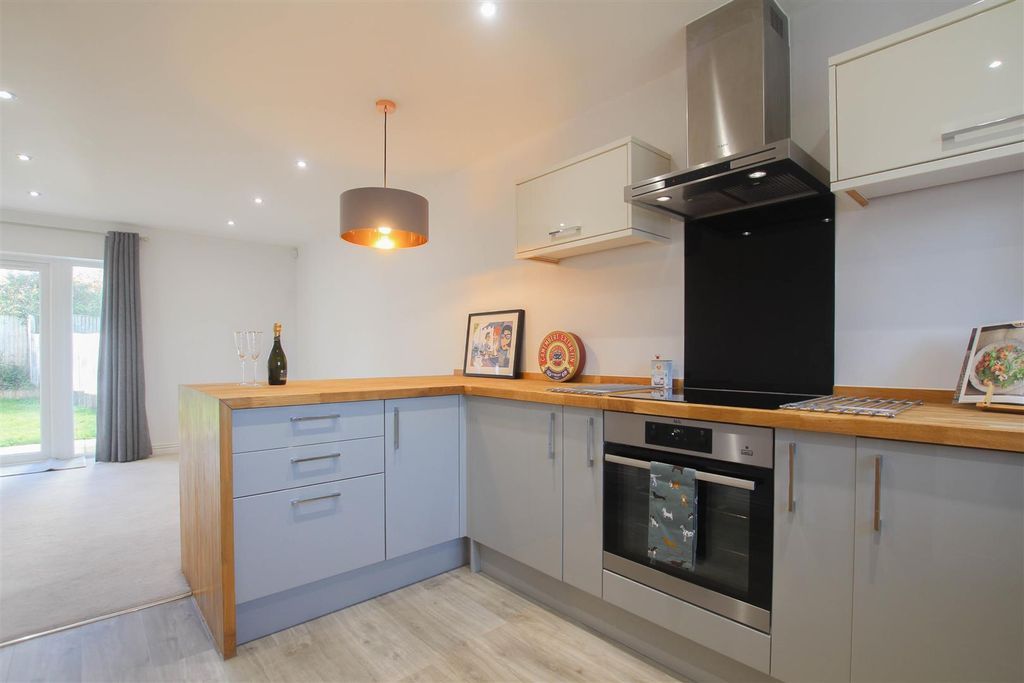 Property photo 2 of 14 Img_7569.Jpg