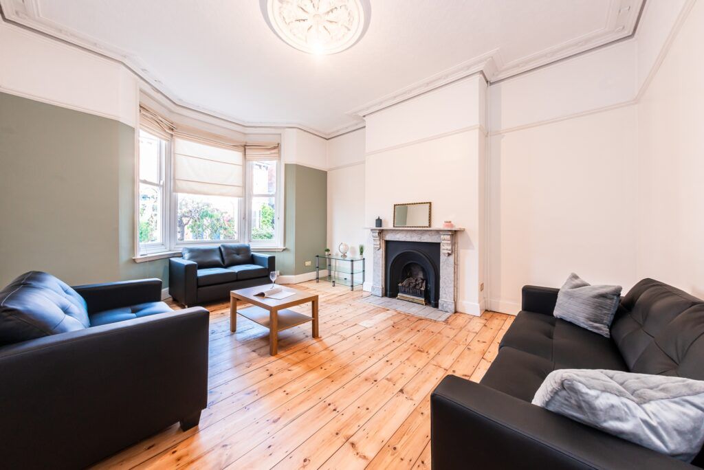 Property photo 2 of 22