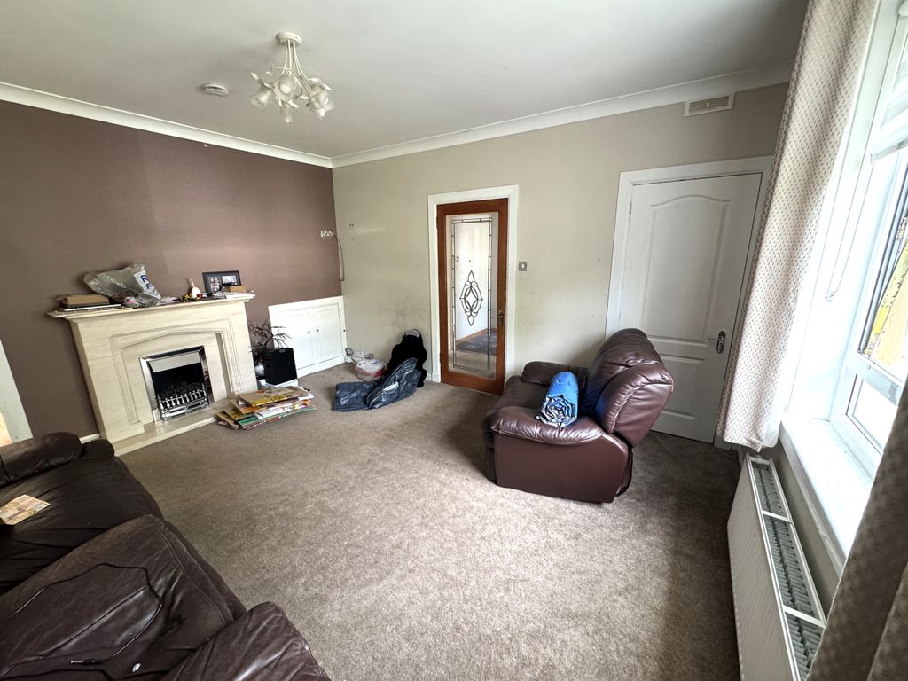 Property photo 3 of 10 3