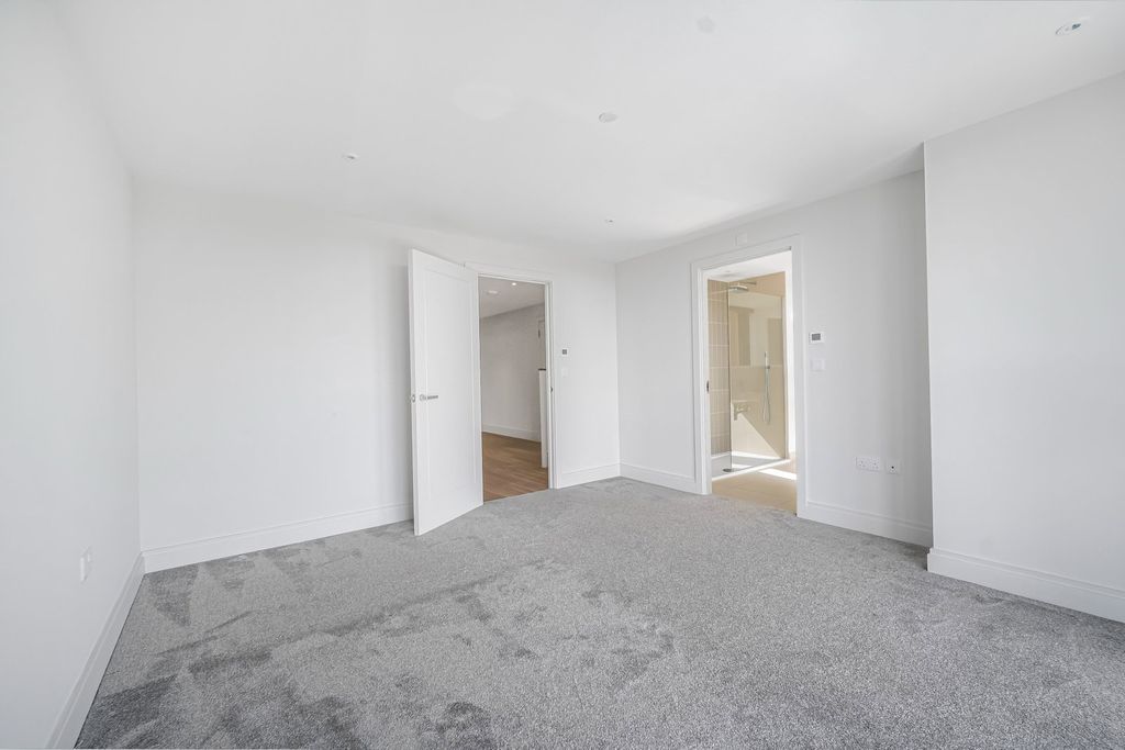 Additional image 29 of 3 bed penthouse for saleRest Bay, Porthcawl CF36