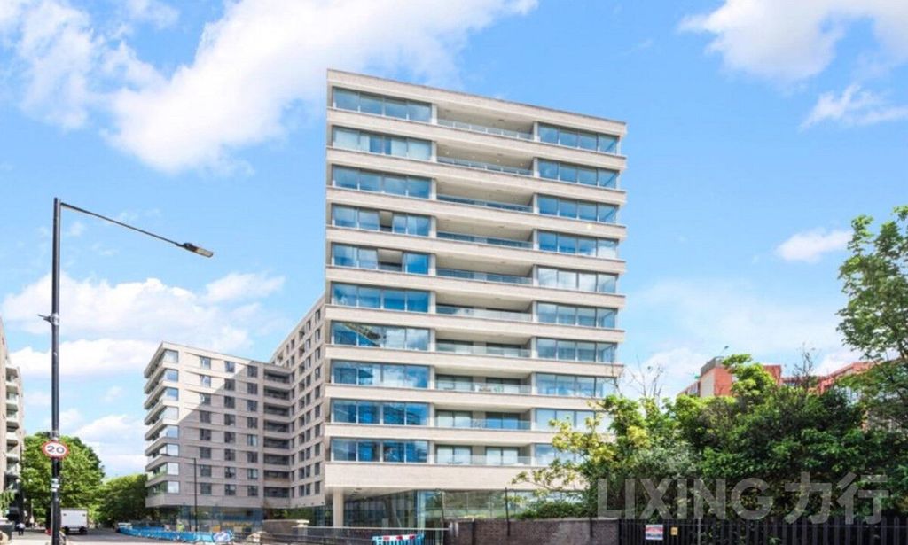 Property photo 3 of 12