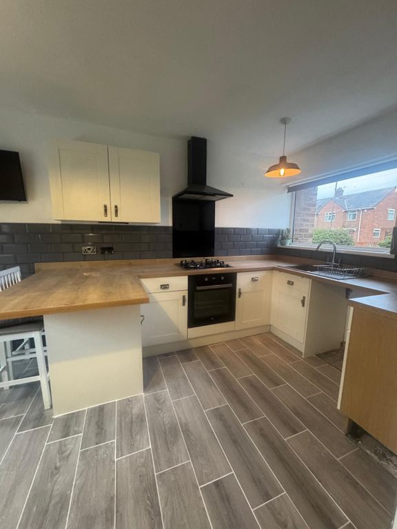 Property photo 3 of 11 Image