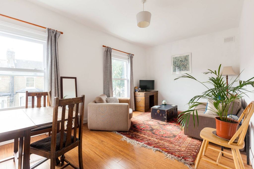Property photo 2 of 7