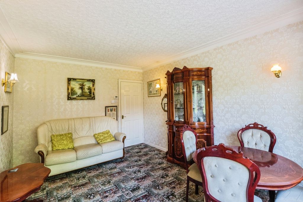 Property photo 2 of 15 Pbox-Img.Jpg