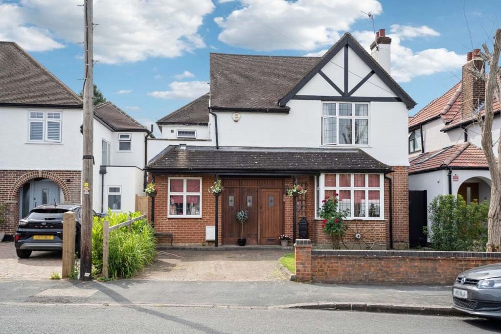 Property photo 1 of 20