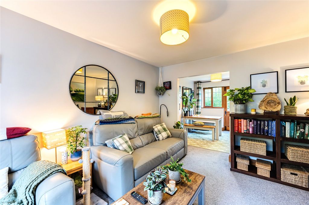 Property photo 2 of 20 Picture No. 14