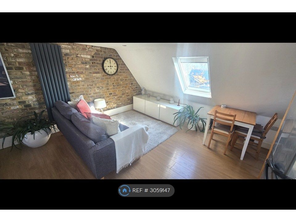 Property photo 2 of 25