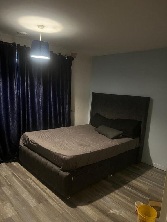 Property photo 1 of 1