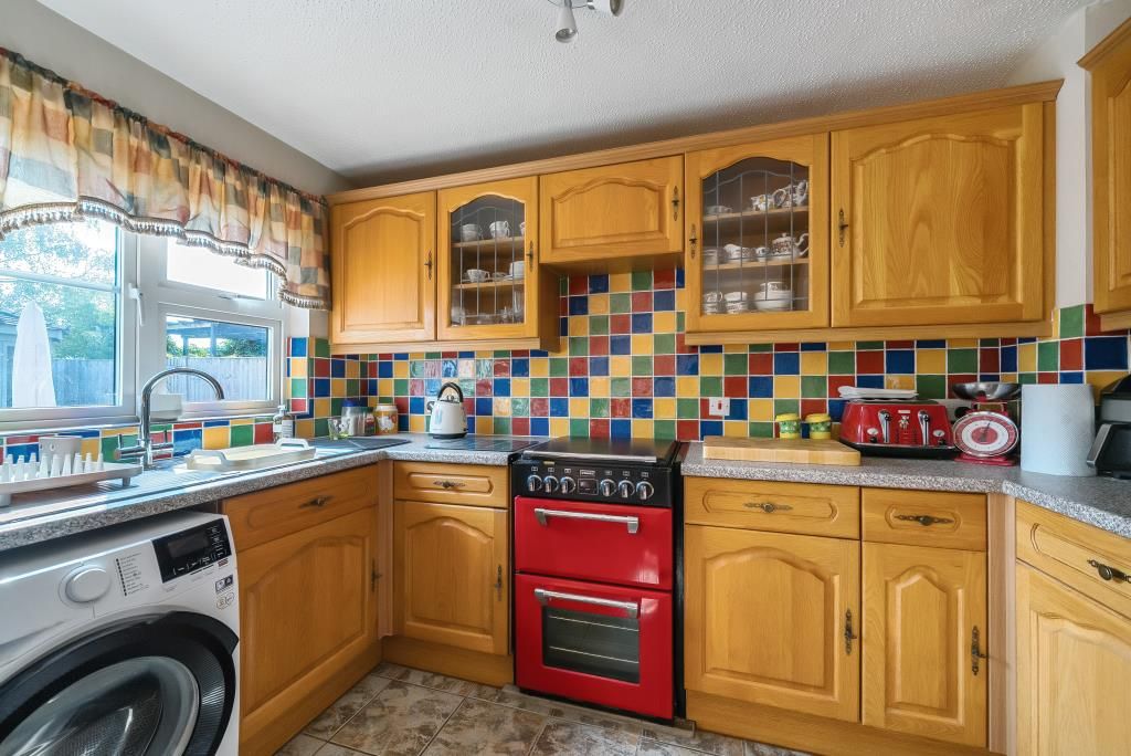 Property photo 3 of 24 Kitchen