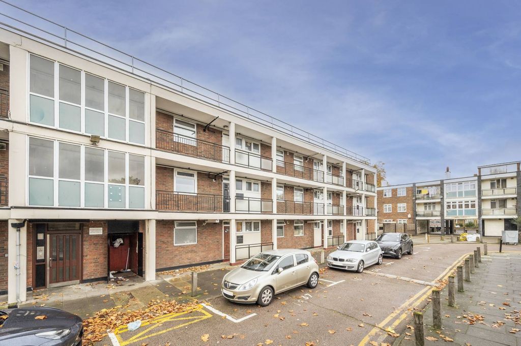 Property photo 2 of 6