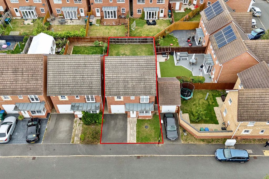 Property photo 2 of 23