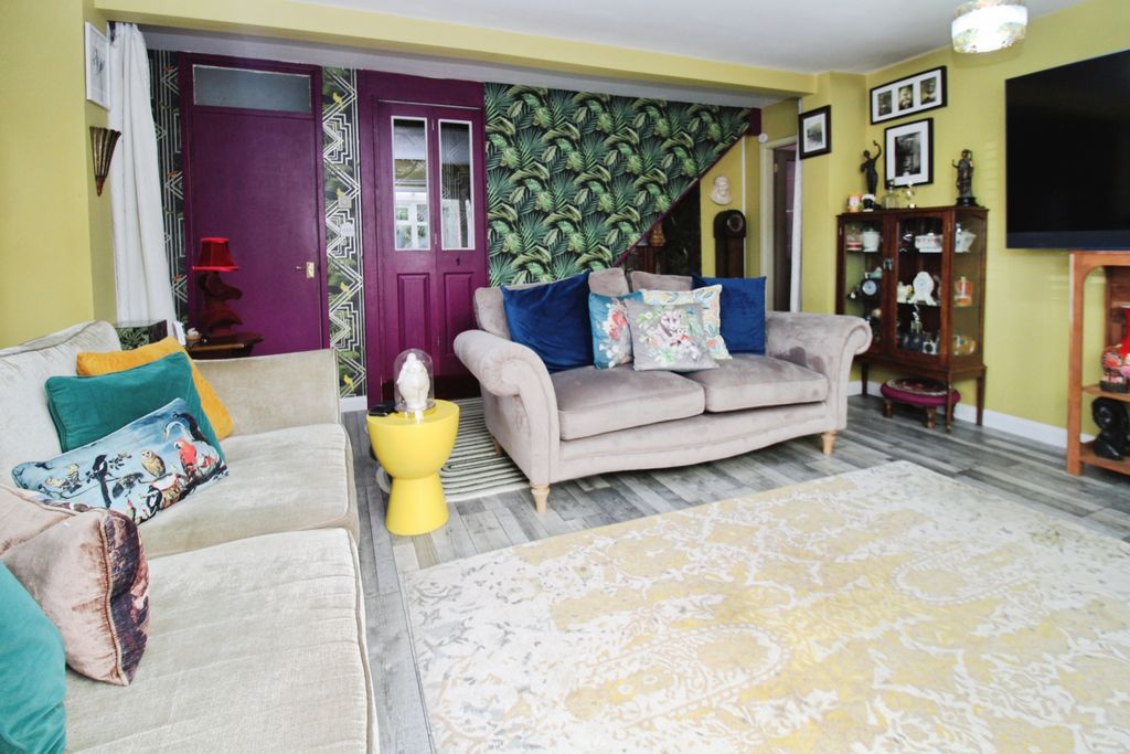 Property photo 3 of 27 4Cad9089-Img_8571.Jpg
