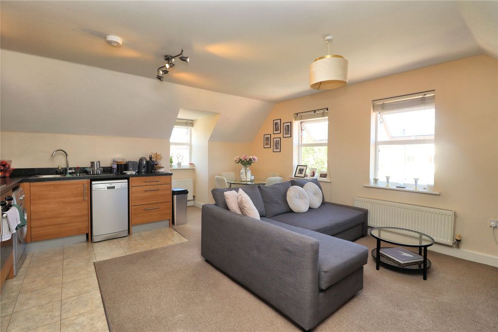 Property photo 2 of 9 Picture No. 05