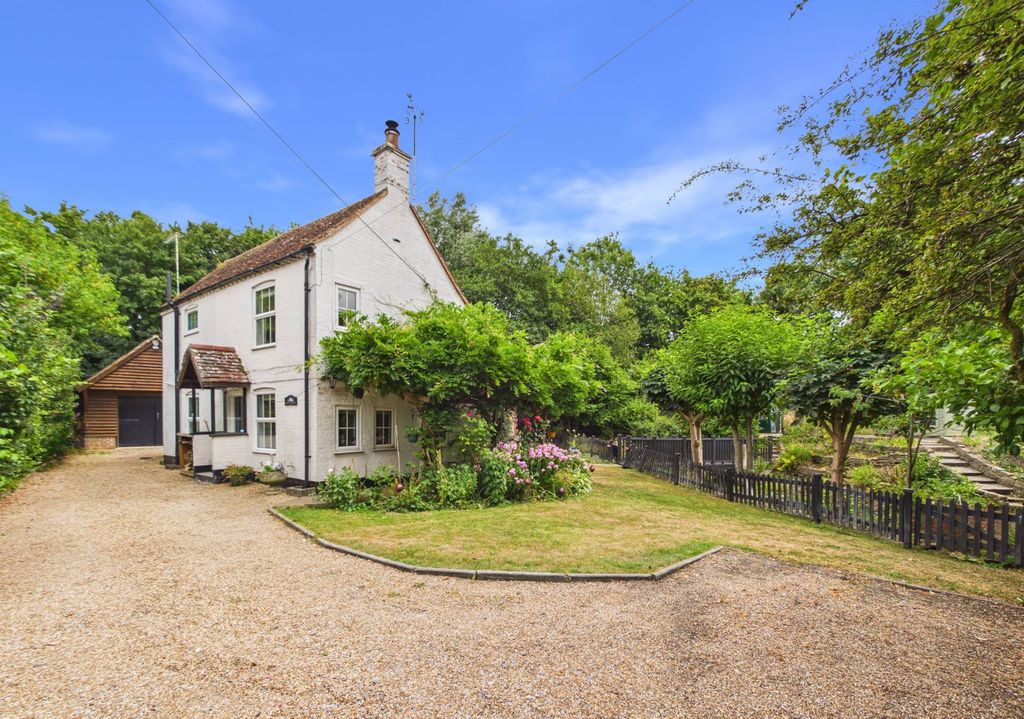 Property photo 1 of 33