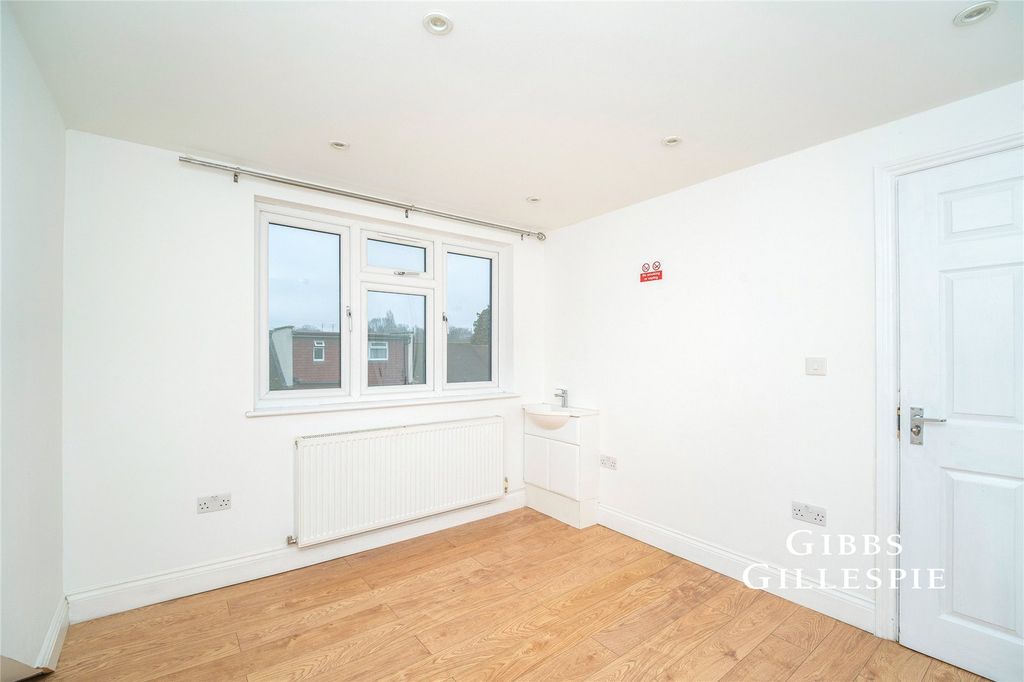 Property photo 3 of 9 Picture No. 04