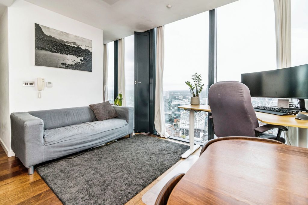 Property photo 2 of 8 Photography