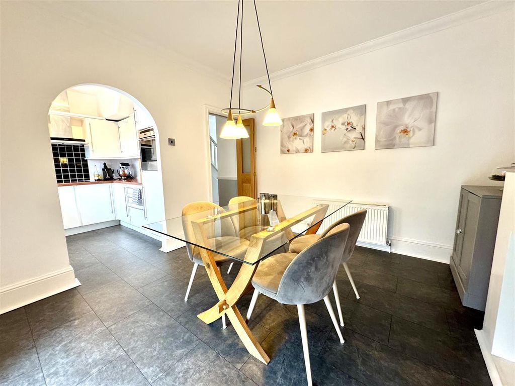 Property photo 3 of 13 Img_0094.Jpeg