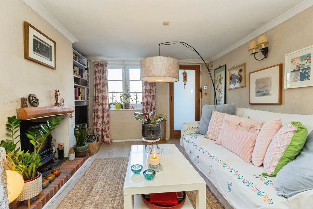 Property photo 3 of 18