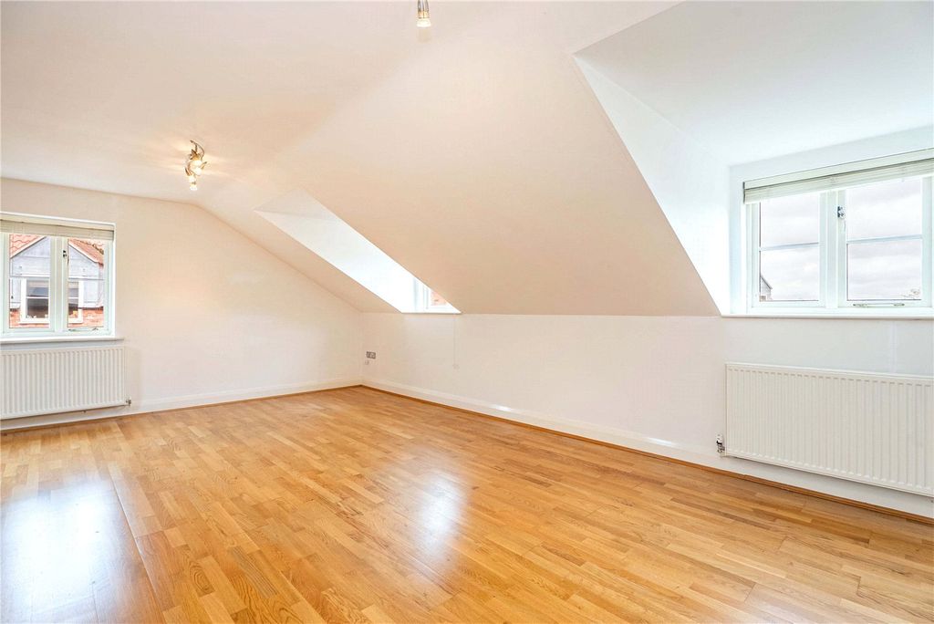 Property photo 3 of 15 Picture No. 28