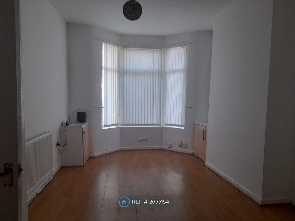 Property photo 3 of 25