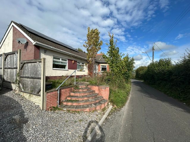 Property photo 2 of 18