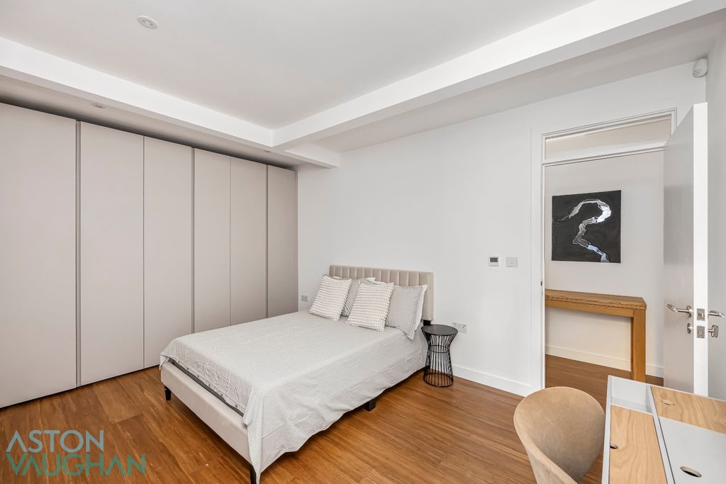 Property photo 3 of 15 5011633