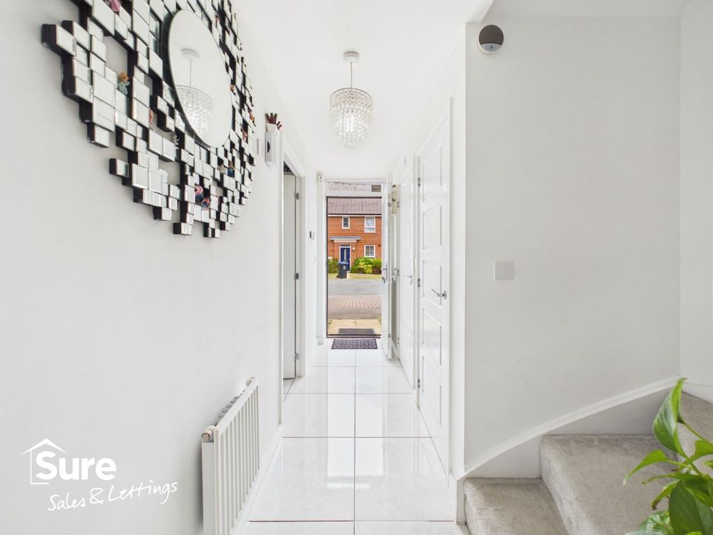 Property photo 2 of 24 5269115