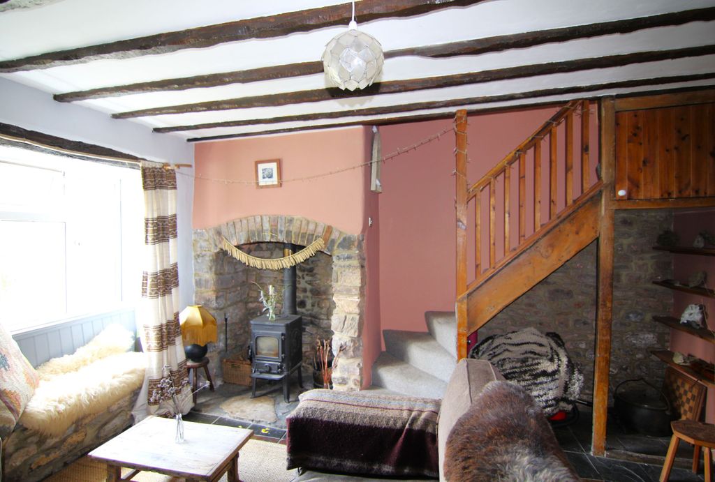 Property photo 3 of 20