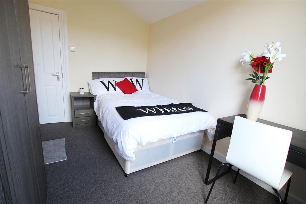 Property photo 3 of 12 Img_9999.Jpg