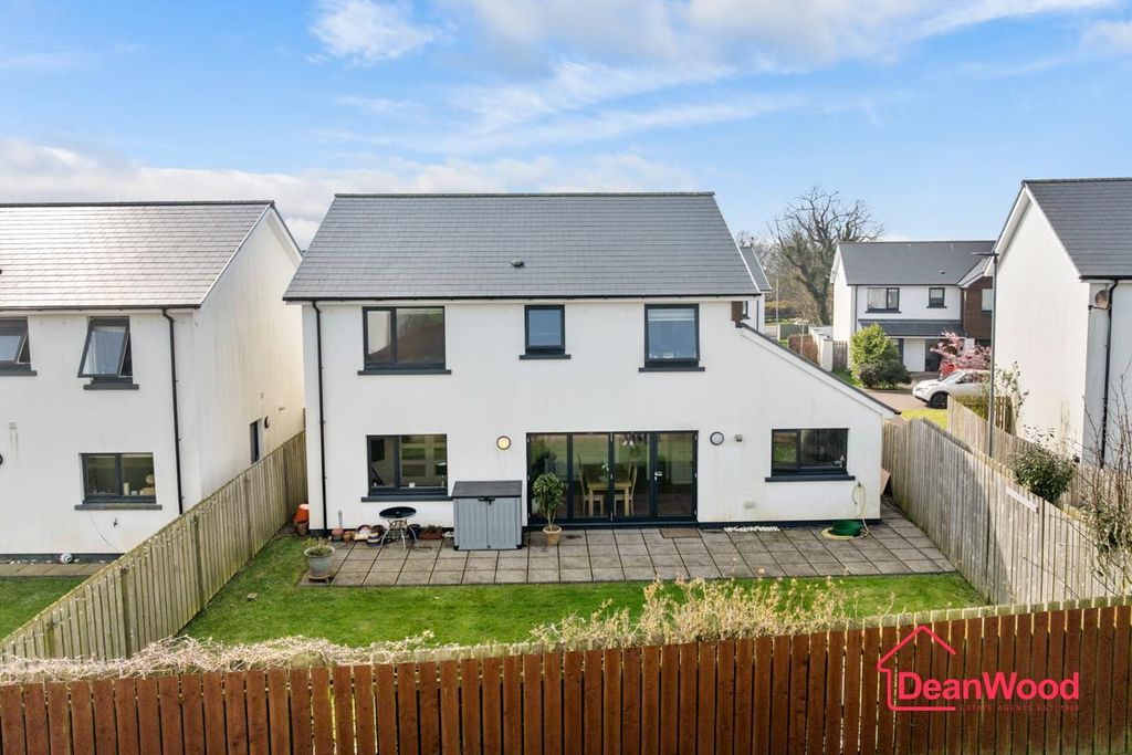 Property photo 3 of 28 3.Jpg