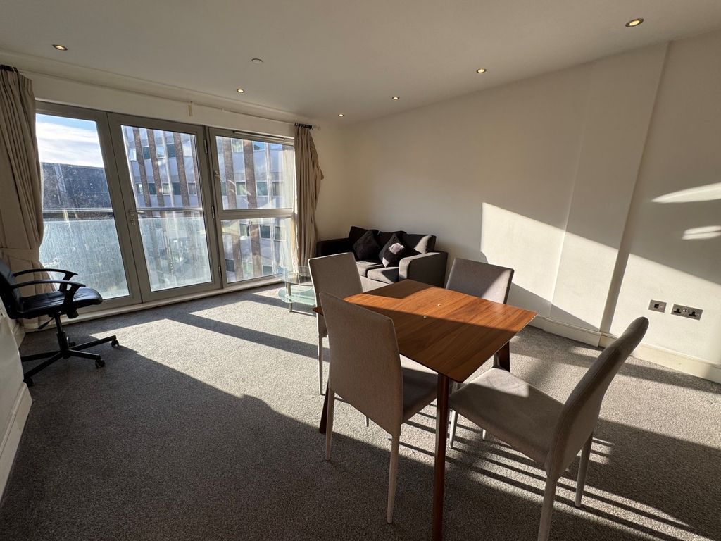 Property photo 3 of 9 Picture No. 12