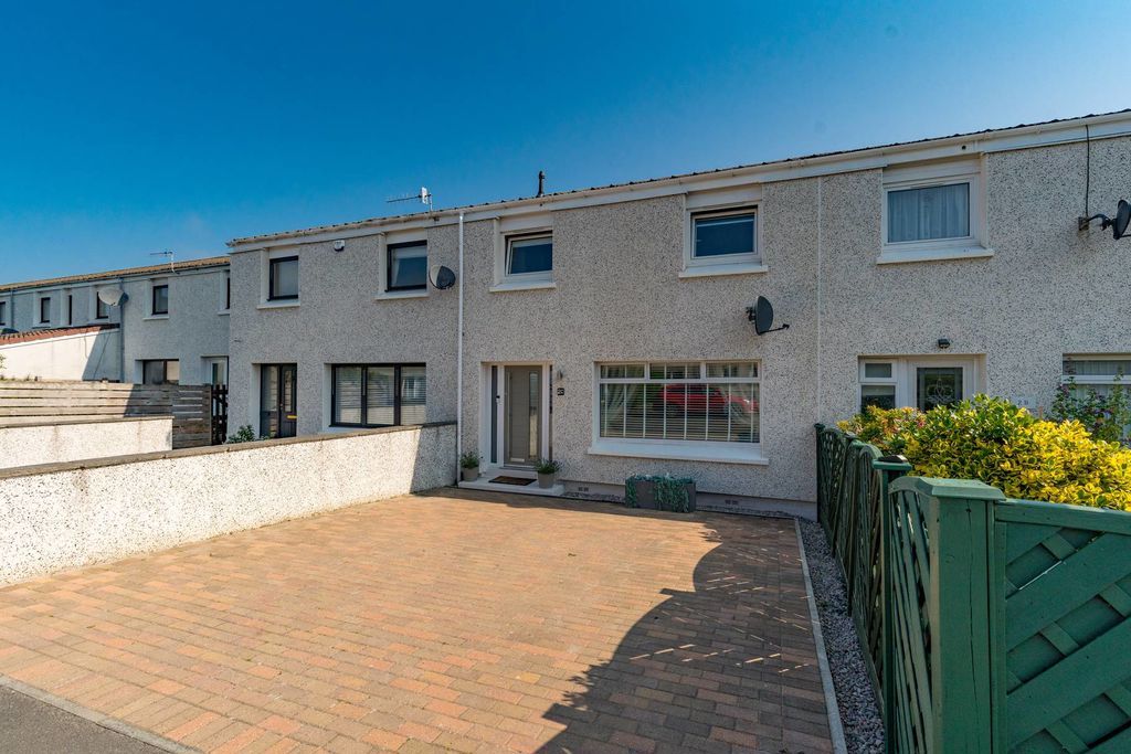 3 bed terraced house for sale2C Cademuir Drive, Peebles EH45