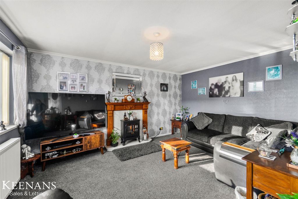 Property photo 3 of 24 3.Jpg