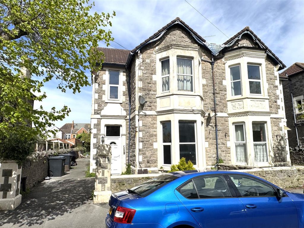 Property photo 1 of 15 Front