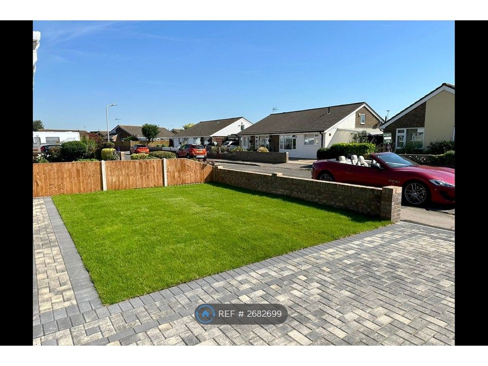 Property photo 2 of 18