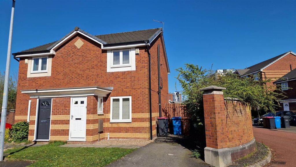 Property photo 1 of 33