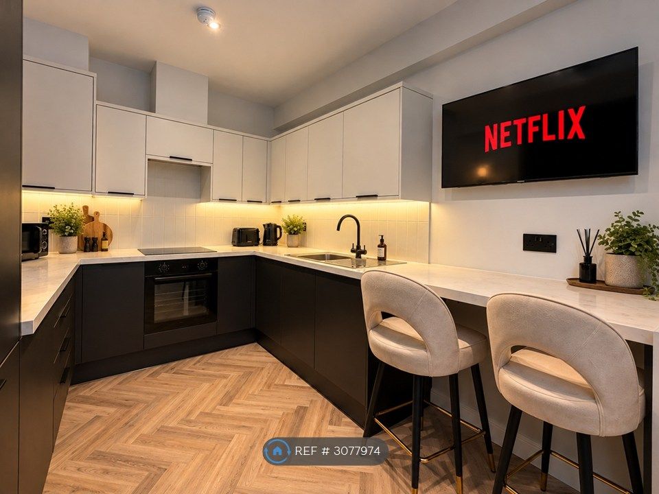 Property photo 1 of 11 Communal Kitchen