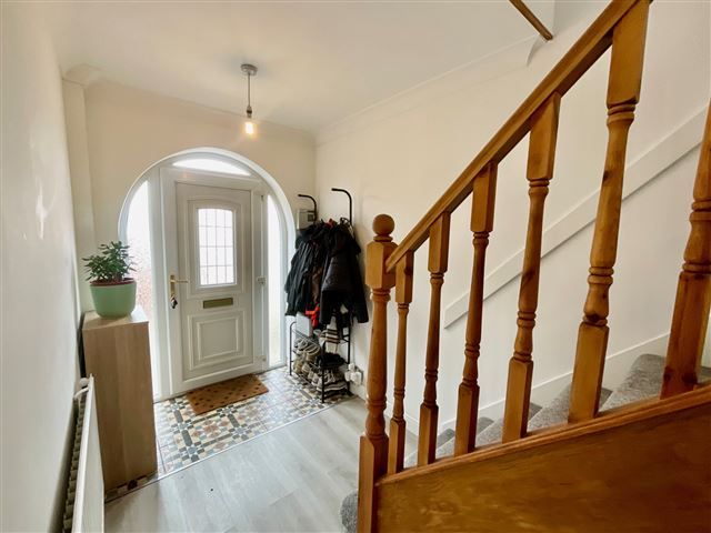 Property photo 3 of 21 Entrance Hallway