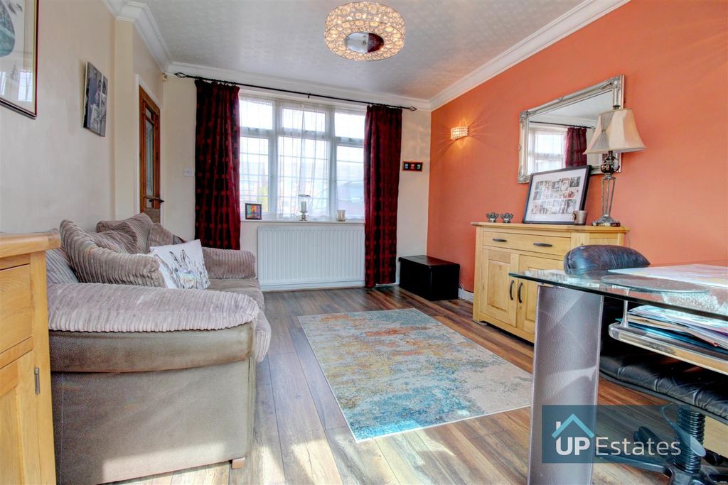 Property photo 3 of 30