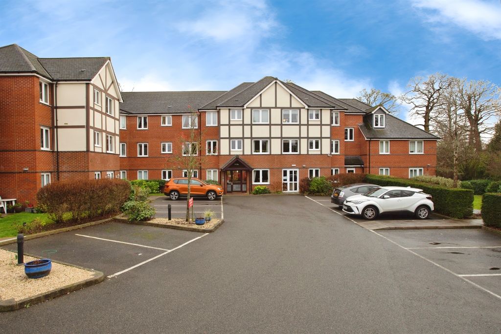 Property photo 3 of 11