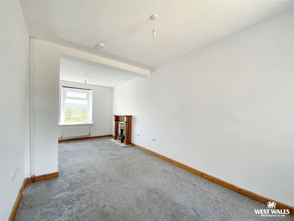 Property photo 3 of 19 Img_1423.Jpg
