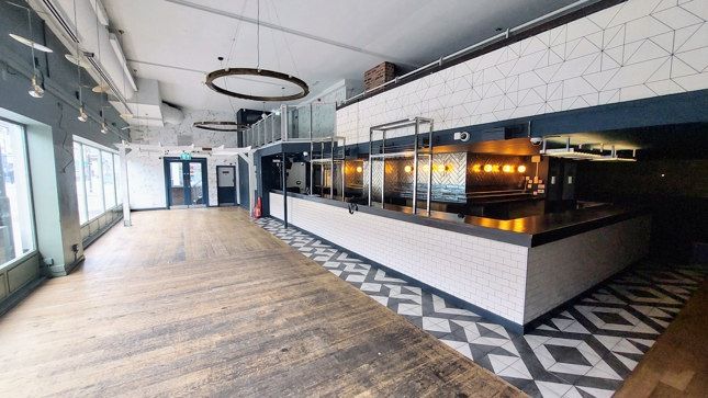 Property photo 3 of 7 Photo 7